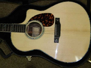 View the album Larrivee Custom LV-10E, Italian Alpine Top--SOLD!