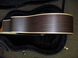 View the album Larrivee LV-03E, Rosewood