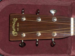 Martin 000-28EC Rosewood and Sitka Spruce-8