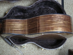View the album Taylor Custom GSCE 12-String, Sinker Redwood/Premium East Indian Rosewood