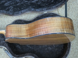 View the album TAYLOR CUSTOM GSCE 12-STRING, Highly-Flamed Premium Claro Walnut Top, Back, and Sides