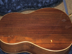 View the album Larrivee L-09, East Indian Rosewood/Sitka Spruce