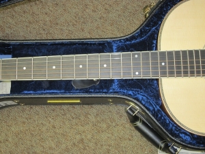 Larrivee Custom L05 Italian Alpine Spruce/Quilted Mahogany, #2