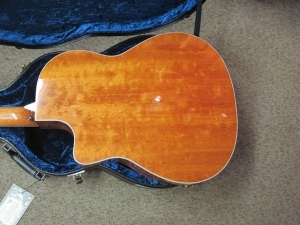 Larrivee Custom L-05E, ALL QUILTED MAHOGANY!