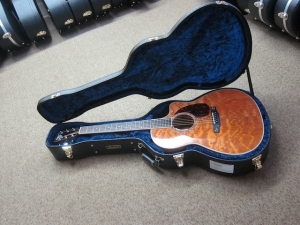 Larrivee Custom LV-05E, ALL QUILTED MAHOGANY! #3