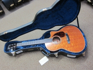 Larrivee Custom LV-05E, ALL QUILTED MAHOGANY! #3
