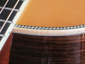 View the album Larrivee Custom 009, Cedar/East Indian Rosewood, Maple Binding
