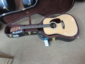 View the album Martin HD-28 MP, Madagascar/Sitka Spruce