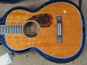 Larrivee Custom P-05, ALL QUILTED MAHOGANY!