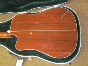 View the album Martin Custom DC 40 Series, Madagascar Rosewood/Premium Sitka Spruce, Fishman Ellipse Matrix Blender pickup