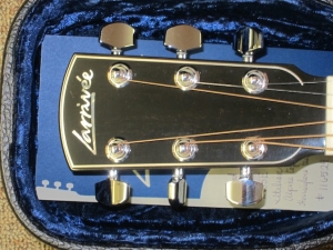 Larrivee LV-05E, Fine Brazilian Mahogany/Italian Alpine Spruce