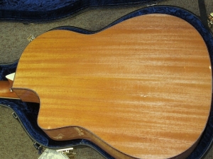 IMG_4080.jpgLarrivee LV-05E, Fine Brazilian Mahogany/Italian Alpine Spruce