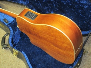 Larrivee Custom DV-03E Cedar top/ Quilted Mahogany back and sides !